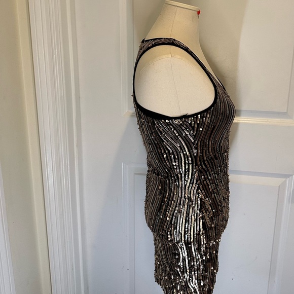 Y2K Gold Sequin Bodycon Mini Dress - Picture 5 of 6